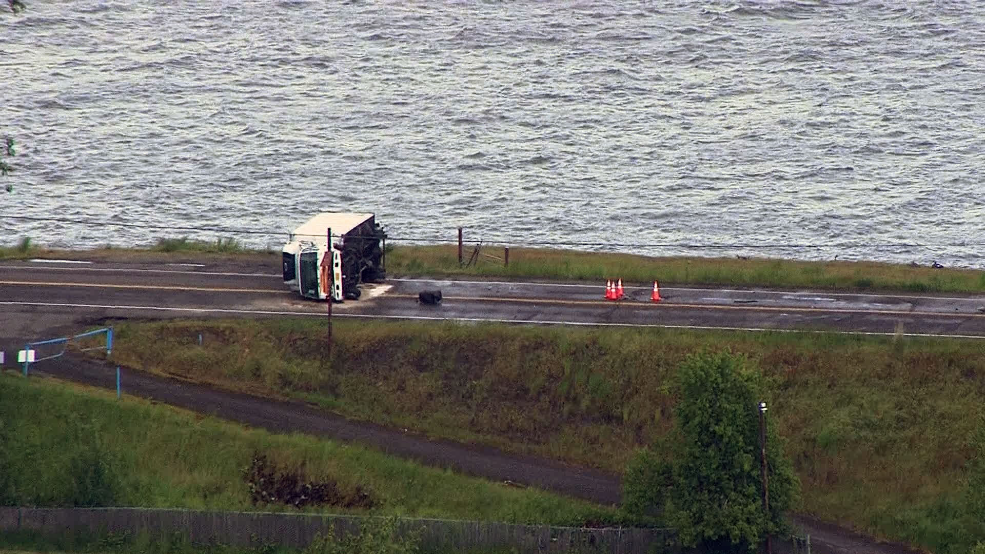 Fatal crash shuts down NE Marine Drive in Portland